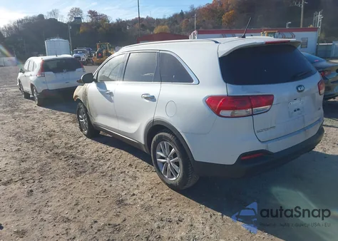 2017 Kia Sorento 2.4L Lx из США, поврежденный, VIN 5XYPGDA33HG315875